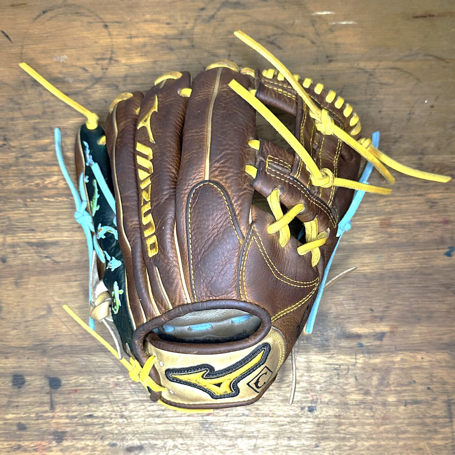 Custom Koi Mizuno Classic GCP 66S Infield Glove