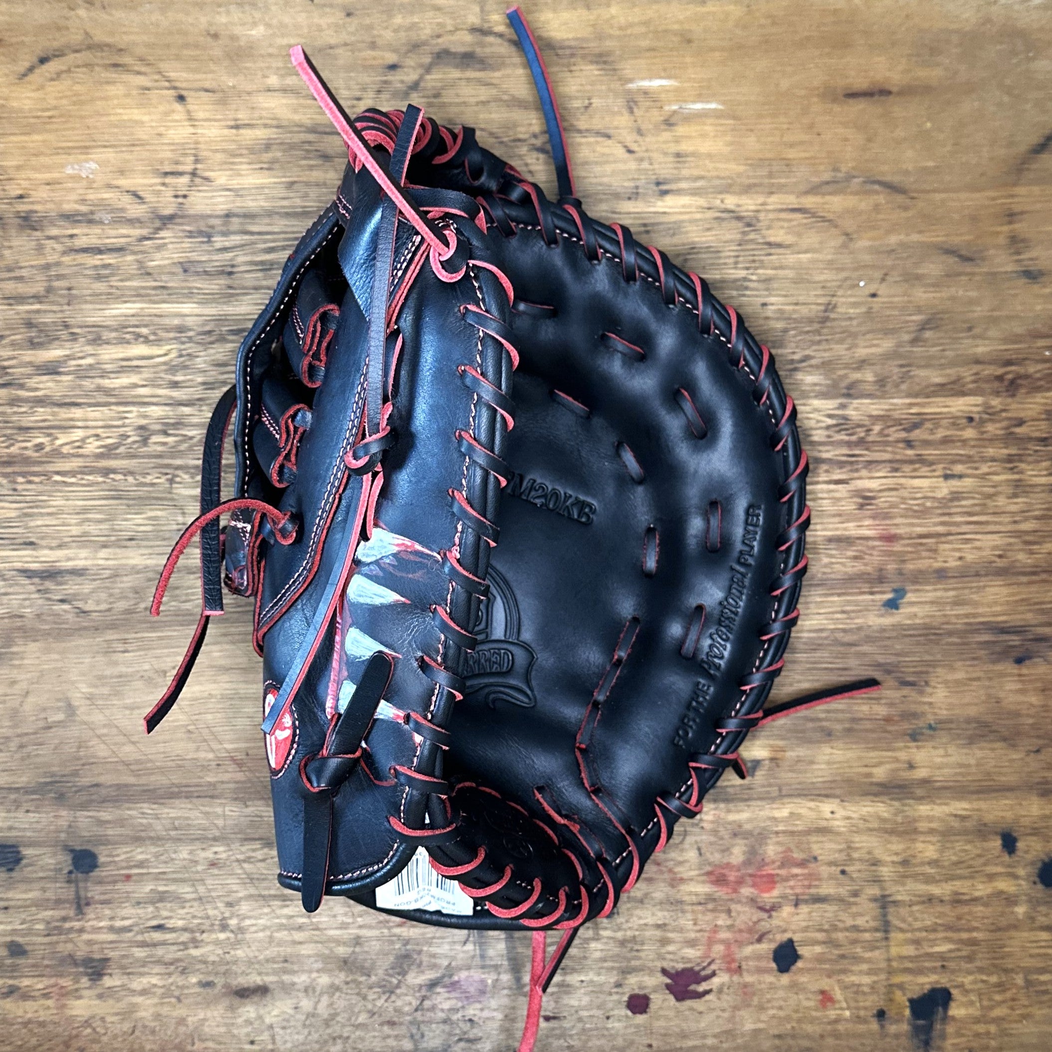 The Dracula Mitt - Custom Rawlings Pro Preferred PROFM20KB