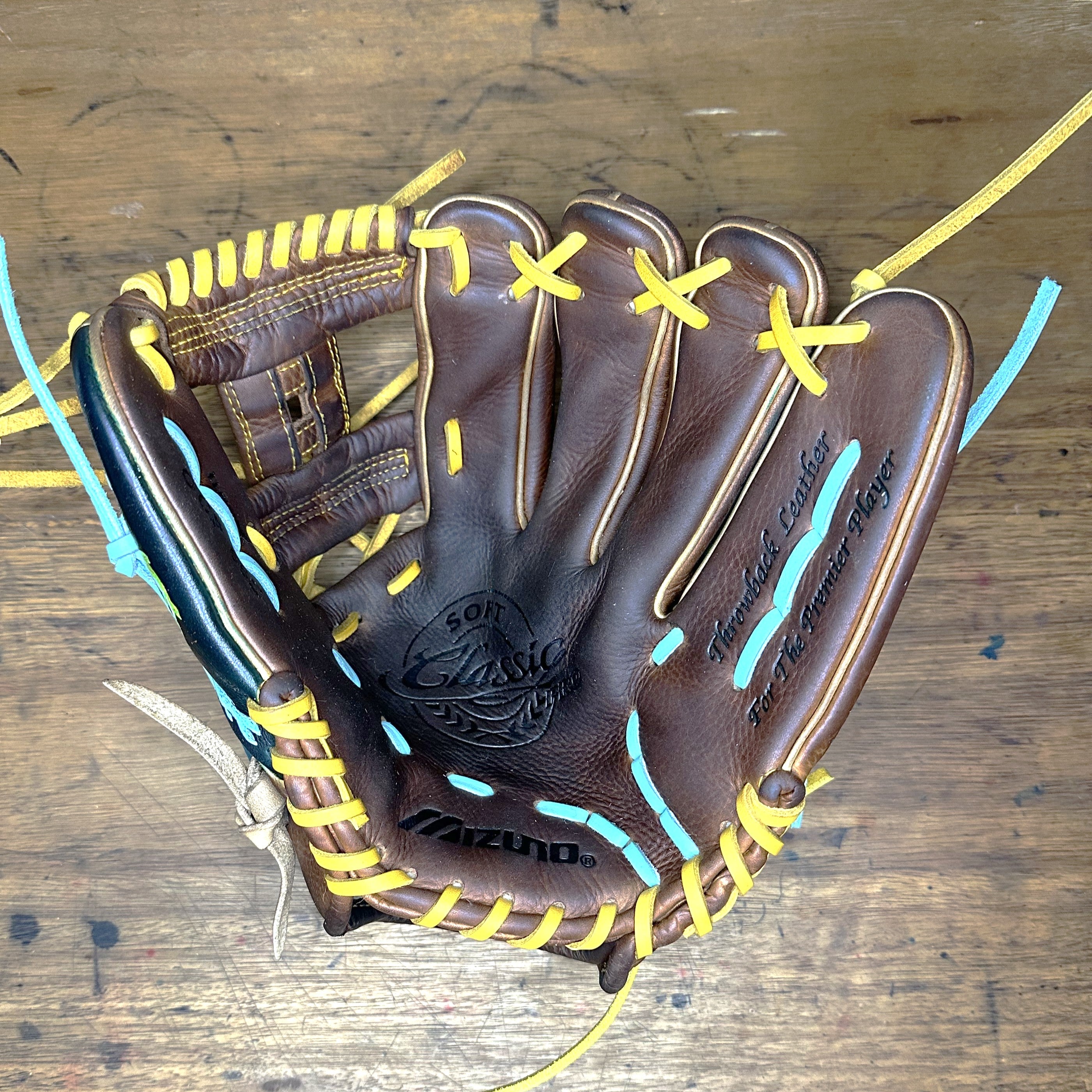 Custom Koi Mizuno Classic GCP 66S Infield Glove