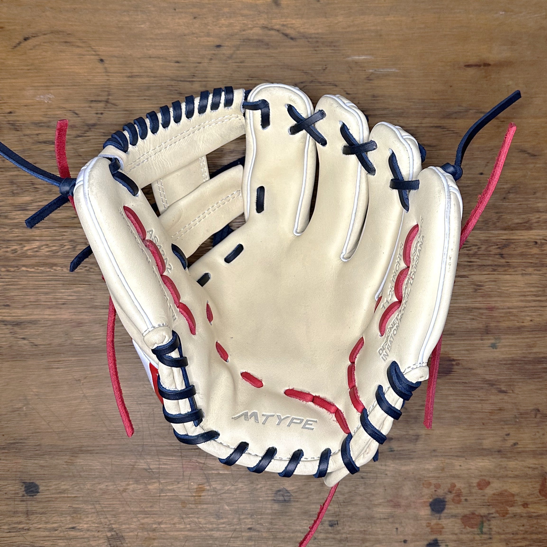 Marucci AS42A2, custom glove, american flag glove